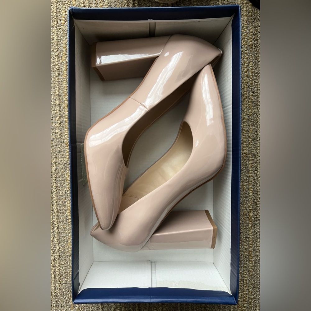 Crown and Ivy Pumps